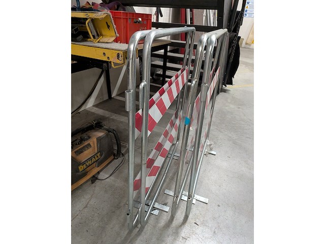 Assortiment gereedschap - afbeelding 16 van  24