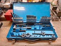 Assortiment gereedschap - afbeelding 2 van  12