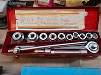 Assortiment gereedschap - afbeelding 3 van  12