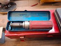 Assortiment gereedschap - afbeelding 8 van  12