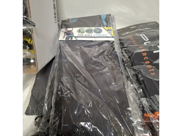 Assortiment golf accessoires - afbeelding 10 van  17