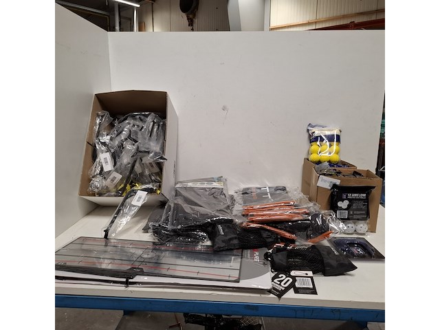 Assortiment golf accessoires - afbeelding 1 van  17