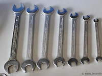 Assortiment handgereedschap o.a. ring/steeksleutels & schroevendraaiers - afbeelding 3 van  10