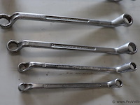 Assortiment handgereedschap o.a. ring/steeksleutels & schroevendraaiers - afbeelding 8 van  10