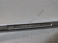 Assortiment handgereedschap o.a. ring/steeksleutels & schroevendraaiers - afbeelding 9 van  10