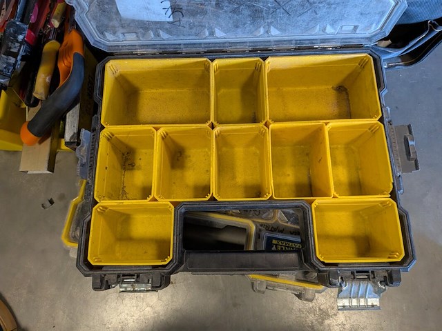 Assortiment handgereedschap - afbeelding 7 van  9