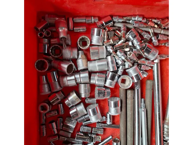 Assortiment handgereedschap - afbeelding 3 van  9