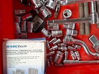 Assortiment handgereedschap - afbeelding 6 van  9