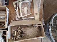 Assortiment hang en sluitwerk - afbeelding 18 van  29