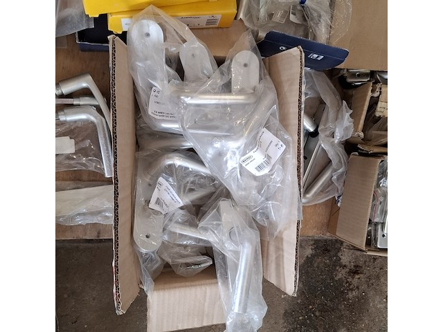 Assortiment hang en sluitwerk - afbeelding 19 van  29