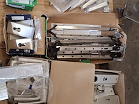 Assortiment hang en sluitwerk - afbeelding 21 van  29