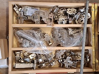 Assortiment hang en sluitwerk - afbeelding 27 van  29