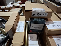 Assortiment hotbath accessoires en toebehoren - afbeelding 6 van  16