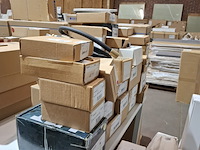 Assortiment hotbath accessoires en toebehoren - afbeelding 9 van  16