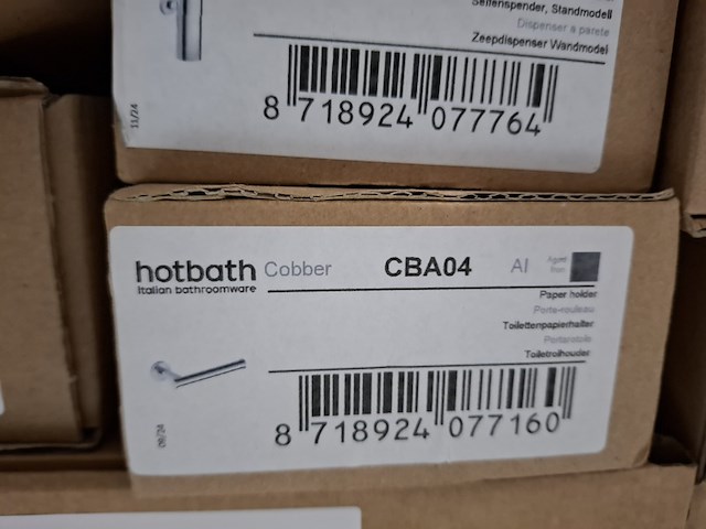 Assortiment hotbath accessoires en toebehoren - afbeelding 15 van  16