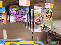 Assortiment hotwheels wagens in grote diversiteit, 35 stuks, o.a. mario kart. - afbeelding 4 van  4
