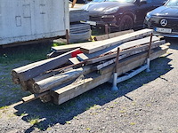 Assortiment houten balken en palen - afbeelding 4 van  10