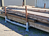 Assortiment houten balken en palen - afbeelding 9 van  10
