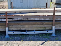 Assortiment houten balken en palen - afbeelding 10 van  10