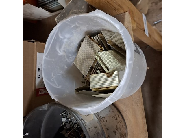 Assortiment ijzerwaar in 3x stellingvak - afbeelding 13 van  21