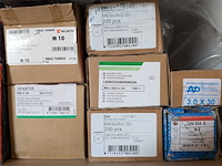Assortiment ijzerwaar in werkplaatskast - afbeelding 2 van  43