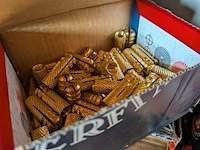 Assortiment ijzerwaar in werkplaatskast - afbeelding 10 van  43