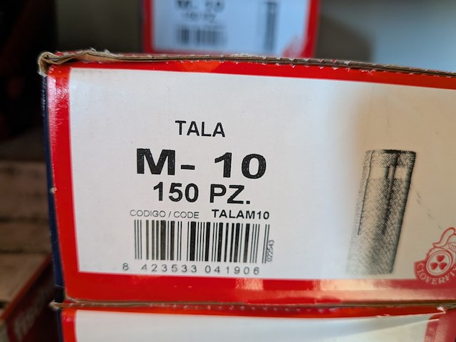 Assortiment ijzerwaar in werkplaatskast - afbeelding 22 van  43