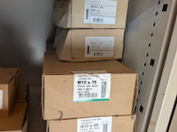 Assortiment ijzerwaar in werkplaatskast - afbeelding 35 van  43