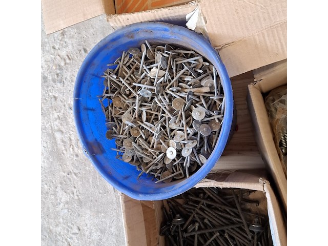 Assortiment ijzerwaar - afbeelding 4 van  29