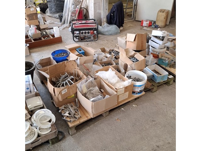 Assortiment ijzerwaar - afbeelding 1 van  29