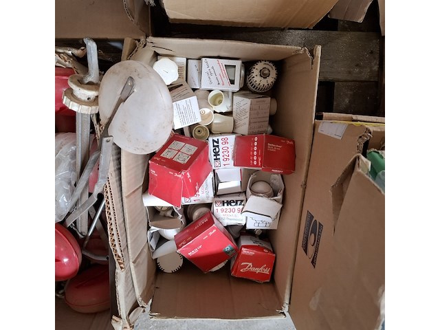 Assortiment ijzerwaar - afbeelding 7 van  26