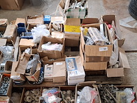 Assortiment ijzerwaar - afbeelding 25 van  26