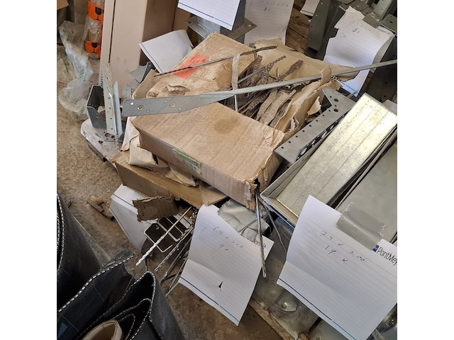 Assortiment ijzerwaar - afbeelding 16 van  17