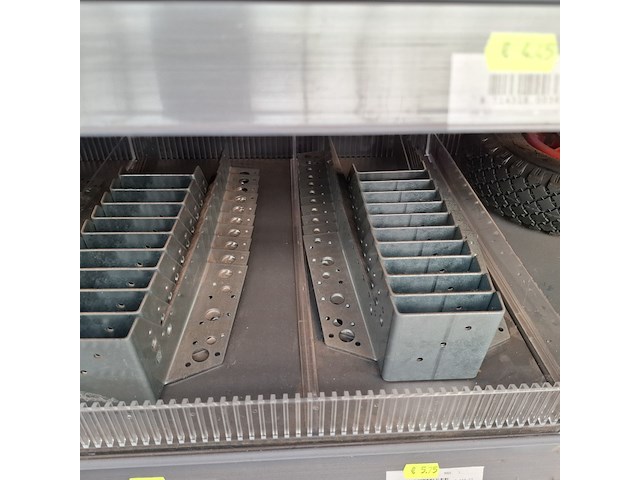 Assortiment ijzerwaren o.a. abus - afbeelding 17 van  44