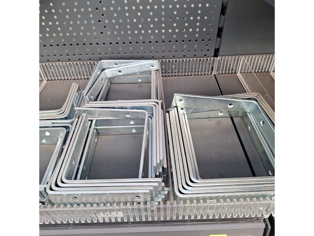 Assortiment ijzerwaren o.a. abus - afbeelding 25 van  44