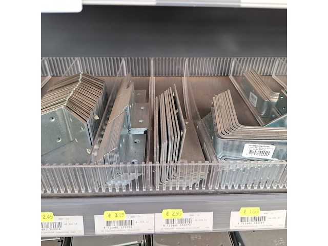 Assortiment ijzerwaren o.a. abus - afbeelding 28 van  44