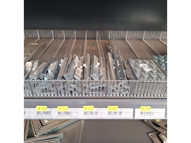 Assortiment ijzerwaren o.a. abus - afbeelding 35 van  44