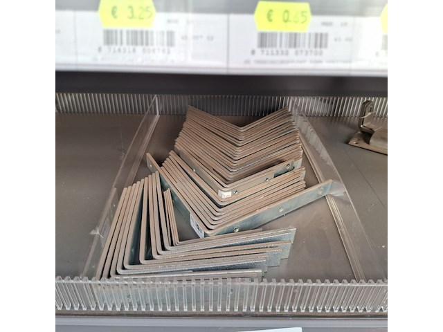 Assortiment ijzerwaren o.a. abus - afbeelding 38 van  44