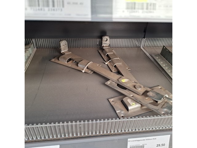 Assortiment ijzerwaren o.a. abus - afbeelding 39 van  44