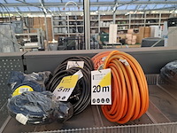 Assortiment ijzerwaren o.a. abus - afbeelding 40 van  44