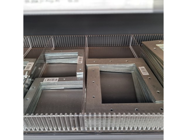 Assortiment ijzerwaren o.a. abus - afbeelding 44 van  44