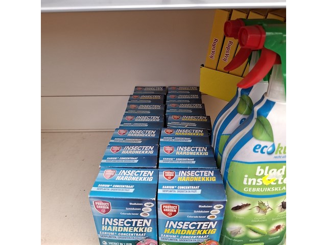 Assortiment insecten bestrijdingsmiddelen o.a. protect garden, biopet - afbeelding 19 van  23