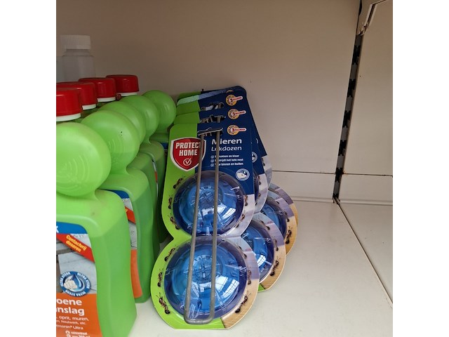Assortiment insecten bestrijdingsmiddelen o.a. protect garden, biopet - afbeelding 23 van  23