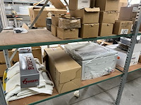Assortiment installatie benodigdheden - afbeelding 1 van  8