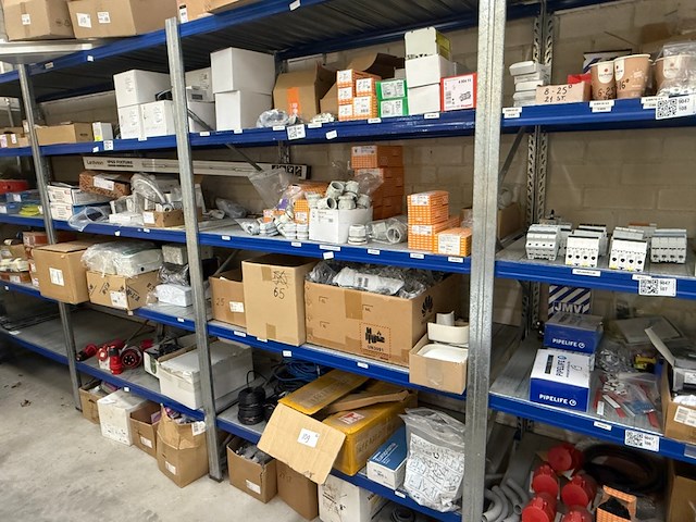 Assortiment installatie benodigdheden - afbeelding 10 van  16