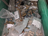 Assortiment installatiemateriaal, o.a. adhua, draka - afbeelding 7 van  12