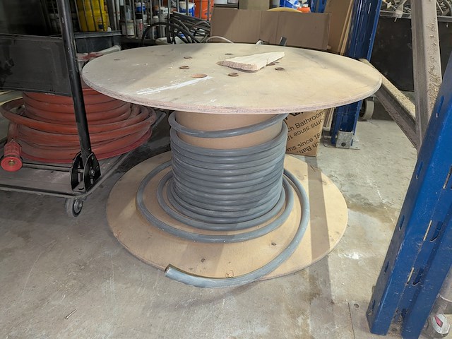 Assortiment installatiemateriaal, o.a. adhua, draka - afbeelding 9 van  12