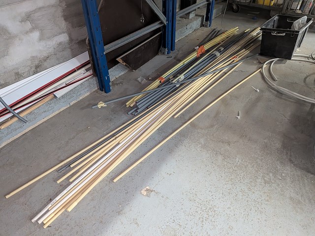 Assortiment installatiemateriaal, o.a. adhua, draka - afbeelding 11 van  12