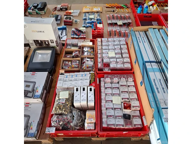 Assortiment installatiemateriaal - afbeelding 12 van  21
