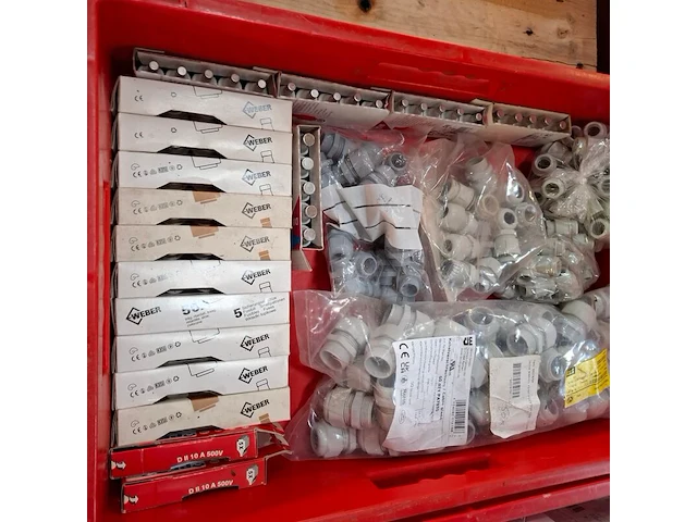 Assortiment installatiemateriaal - afbeelding 13 van  13